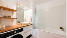 FLEURY MEROGIS (91)APPARTEMENT T3 63 M² AVEC GRAND BALCON ET DEUX STATIONNEMENTS EN SOUS-SOL