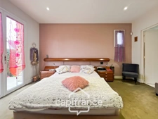 Maison familiale contemporaine,7 pièces, 215 m2, à ORMESSON SUR MARNE (94), quartier du Golf, au calme, en parfait état