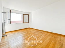 VINCENNES, Boulevard de la Libération,  5 pièces de 102 m² avec balcon, stationnement et cave