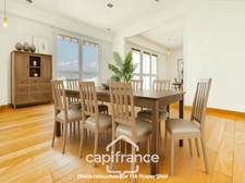 VINCENNES, Boulevard de la Libération,  5 pièces de 102 m² avec balcon, stationnement et cave