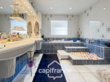 Maison familiale contemporaine,7 pièces, 215 m2, à ORMESSON SUR MARNE (94), quartier du Golf, au calme, en parfait état