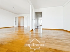 VINCENNES, Boulevard de la Libération,  5 pièces de 102 m² avec balcon, stationnement et cave