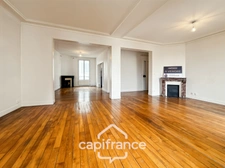 Appartement familial, en parfait état, 5 pièces, 113 m2, à  FONTENAY SOUS BOIS (94), rue Mot, proche RER et Bois