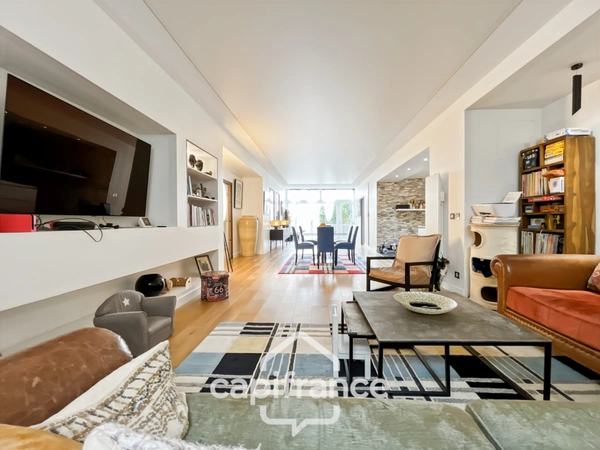 Appartement esprit maison – 164 m² – cour intérieure + box 1 voiture – rue Manessier – Nogent-sur-Marne.
