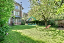 Charming residence for sale, 9 rooms NOGENT SUR MARNE (94), on the edge of the Bois de Vincennes 