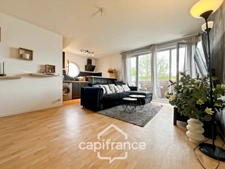 Appartement, en parfait état, à vendre 2 pièces CHELLES (77), rue du Chêne Tordu, avec balcon et parking 