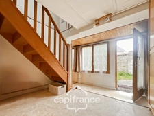 Saint-Maur-des-Fossés – Adamville, maison individuelle de plus de 110 m² – 6 pièces, 4 chambres – Jardin et garage