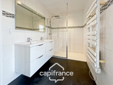 Maison familiale contemporaine, 145 m2, 4 chambres, en excellent état, sous-sol total, quartier Grand Val, proche gare, écoles, commerces, à Sucy-en-brie