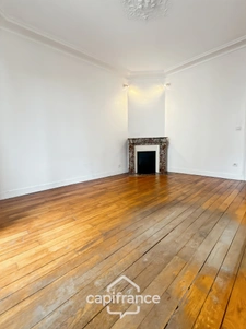 Appartement familial, en parfait état, 5 pièces, 113 m2, à  FONTENAY SOUS BOIS (94), rue Mot, proche RER et Bois
