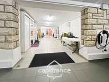 Maison familiale contemporaine,7 pièces, 215 m2, à ORMESSON SUR MARNE (94), quartier du Golf, au calme, en parfait état