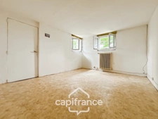 Saint-Maur-des-Fossés – Adamville, maison individuelle de plus de 110 m² – 6 pièces, 4 chambres – Jardin et garage