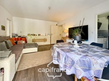 Exclusivité – Duplex en rez-de-jardin avec extérieur privatif et stationnement à Ivry-sur-Seine (94), avenue Jean-Jaurès