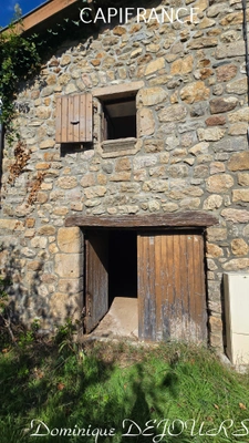 Ardèche, proche du Cheylard et proche de la vallée de l'Eyrieux, sur la commune de St Cierge sous le Cheylard (07)