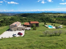  Propriété d'Exception Rénovée – 7.5 hectares - Étang privée - vue panoramique - Piscine - Source