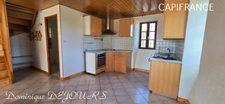 Ardèche, ensemble charmant de 2 maisons en pierres, avec terrasses, caves voutées et terrains attenants