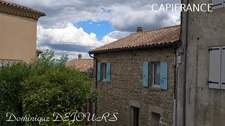 Jolie petite maison en pierres d"Ardèche dans le charmant village de Gluiras