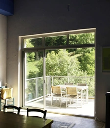 Ardèche - Ancien moulinage dans la vallée de l'Auzène - 6 logements - une grande salle 232m² - dépendance - piscine - rivière au pied