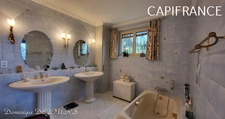 Sud-est de la France, en Ardèche à Privas (préfecture) magnifique maison d'architecte de 250m² habitable sur 3600m² de terrain - Piscine - Exposition sud et Vue dégagée