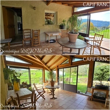 Tènement immobilier : 2 habitations et un ancien hangar agricole - 6200m² autour de la maison + bois de chênes 9700m² - source et un bassin
