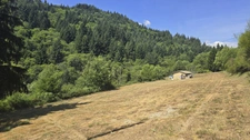 Vallée de la Glueyre, en pleine campagne et sans vis-à-vis ni voisinage, maison de plain-pied de 60m² sur terrain de 3000m² plat