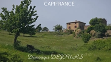 Ardèche, ensemble charmant de 2 maisons en pierres, avec terrasses, caves voutées et terrains attenants