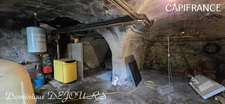 Ardèche - Vallée de la Glueyre - Marcols les Eaux - Grande maison de village - une dépendance à rénover, un grand garage, caves, ...