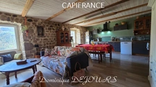 Ardèche, à SAINT PIERREVILLE, grande maison de 152m² avec terrain et une source. Belle exposition et belle rénovation