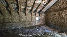 ARDECHE - VALLÉE DE L'EYRIEUX - LE CHEYLARD - GRANGES EN PIERRES de 120M² - TERRAIN 2HA dont 1200m² en zone UCA