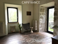 Grande maison bourgeoise de 400m² habitable et son parc de 9700m²au bord de la rivière La Glueyre