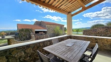  Propriété d'Exception Rénovée – 7 hectares - Étang privée - vue panoramique - Piscine - Source