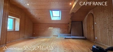 Grande maison familiale de 230m² + Studio indépendant avec un jardin, une belle terrrasse, ainsi qu'un grand local commercial de 218m² 