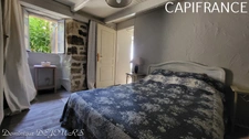 Sud-Est de la France, dans un cadre magnifique, en Ardèche magnifique maison en pierres de 320m² habitables sur 4500m² de terrain - Piscine - Exposition sud et Belle Vue dégagée