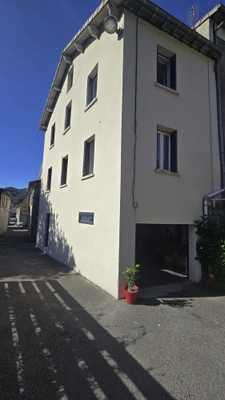 Dans la belle vallée de l'Eyrieux, Maison de village rénovée, chaleureuse et lumineuse située à 30 mn de Valence (26) - DPE Classe énergétique C.