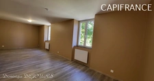 Ardéche, à St Julien du Gua, dans la sauvage et magnifique vallée de l'Auzene, grande maison de 178m² avec très grands sous-sols avec garage et atelier