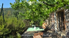 Ardèche, St Sauveur de Montagut, dans la vallée de l'Eyrieux maison en pierres et une annexe pour atelier ou projet studio indépendant