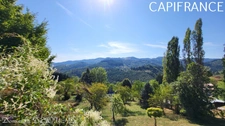 Sud-Est de la France, dans un cadre magnifique, en Ardèche magnifique maison en pierres de 320m² habitables sur 4500m² de terrain - Piscine - Exposition sud et Belle Vue dégagée