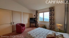 Sud-est de la France, en Ardèche à Privas (préfecture) magnifique maison d'architecte de 250m² habitable sur 3600m² de terrain - Piscine - Exposition sud et Vue dégagée