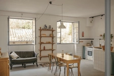 Ardèche - Ancien moulinage dans la vallée de l'Auzène - 6 logements - une grande salle 232m² - dépendance - piscine - rivière au pied