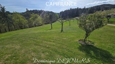A PRANLES, à 15mn de PRIVAS – Maison de 117 m² sur terrain de 8400 m² – Sous-sol complet - Environnement calme et naturel et sans vis-à-vis – Piscine