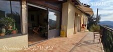Tènement immobilier : 2 habitations et un ancien hangar agricole - 6200m² autour de la maison + bois de chênes 9700m² - source et un bassin