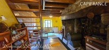 Ardèche, à 5 mn en voiture de St Pierreville au coeur du parc national des Monts d'Ardèche, spacieuse maison de 178m² avec une grande dépendance de 200m² sur 2 niveaux à aménager