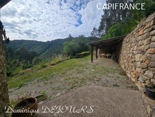 Ardèche, stone house in a preserved and quiet location - 137m² living space - garage - land