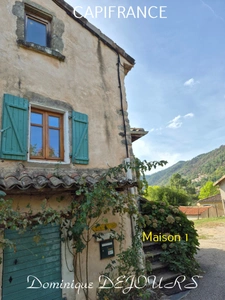 Ardèche – Dunière-sur-Eyrieux -- Ensemble de deux maisons avec jardin et terrasses