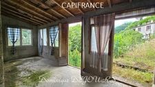 Ardèche, Vallée de l'Eyrieux à St Sauveur de Montagut, Maison de 126 m² avec deux logements et terrain de 1 300 m² - à rénover
