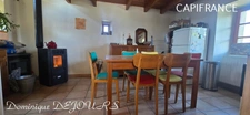 Ardèche, ensemble charmant de 2 maisons en pierres, avec terrasses, caves voutées et terrains attenants