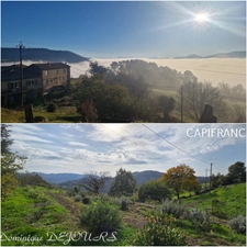 Tènement immobilier : 2 habitations et un ancien hangar agricole - 6200m² autour de la maison + bois de chênes 9700m² - source et un bassin