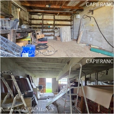 Tènement immobilier : 2 habitations et un ancien hangar agricole - 6200m² autour de la maison + bois de chênes 9700m² - source et un bassin