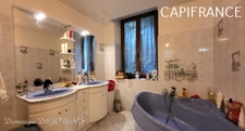 GRANDE MAISON avec piscine Idéal pour 2 familles souhaitant partager des espaces extérieurs communs ou projet de location