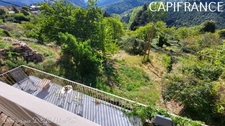 Sud-Est de la France, dans un cadre magnifique, en Ardèche magnifique maison en pierres de 320m² habitables sur 4500m² de terrain - Piscine - Exposition sud et Belle Vue dégagée