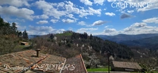 Ardèche, near the Glueyre valley, lovers of nature and peace, stone house to renovate with adjoining land and a spring